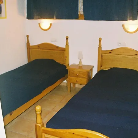 Adelfas 4 L' Escala