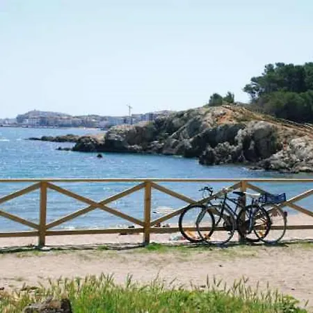 Adelfas 4 L' Escala